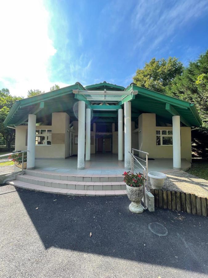 Les Nuits De Cassiopee Bed and Breakfast Sorde-lʼAbbaye Εξωτερικό φωτογραφία