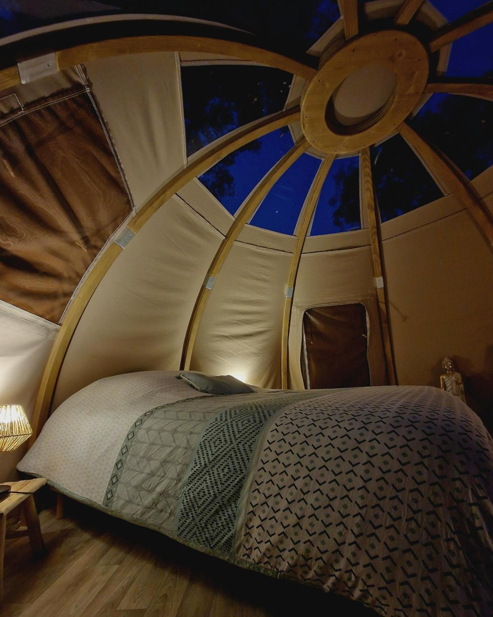 Les Nuits De Cassiopee Bed and Breakfast Sorde-lʼAbbaye Δωμάτιο φωτογραφία