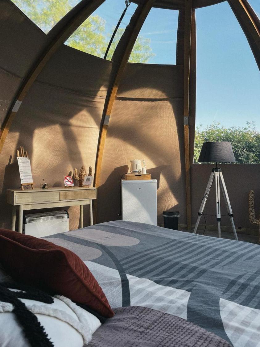 Les Nuits De Cassiopee Bed and Breakfast Sorde-lʼAbbaye Δωμάτιο φωτογραφία