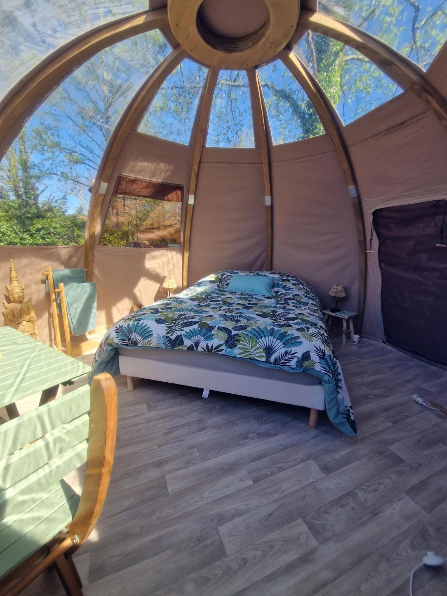 Les Nuits De Cassiopee Bed and Breakfast Sorde-lʼAbbaye Δωμάτιο φωτογραφία