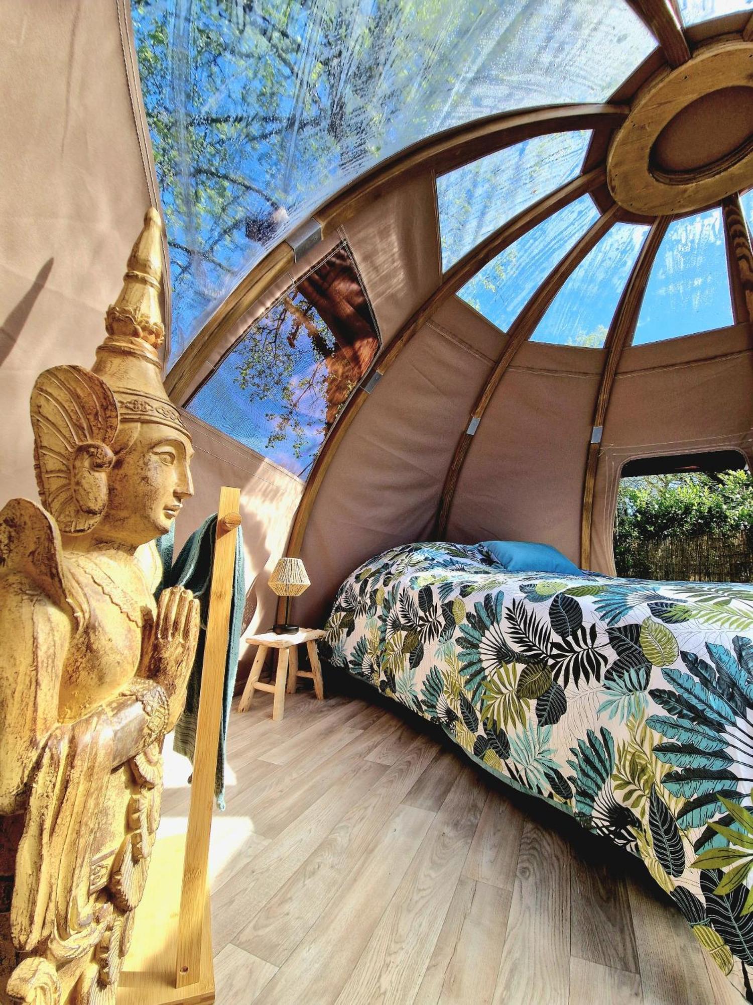 Les Nuits De Cassiopee Bed and Breakfast Sorde-lʼAbbaye Δωμάτιο φωτογραφία