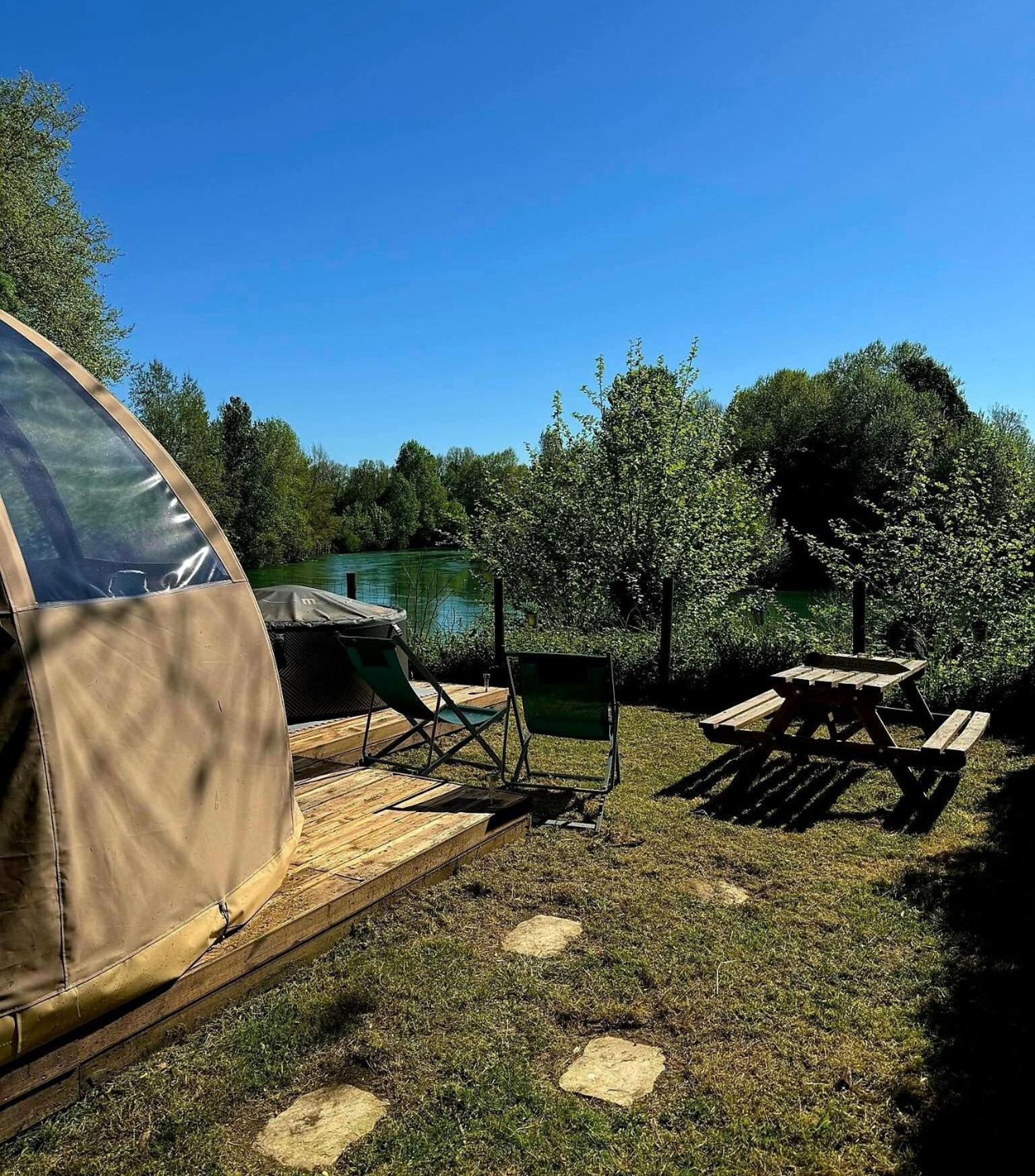 Les Nuits De Cassiopee Bed and Breakfast Sorde-lʼAbbaye Δωμάτιο φωτογραφία